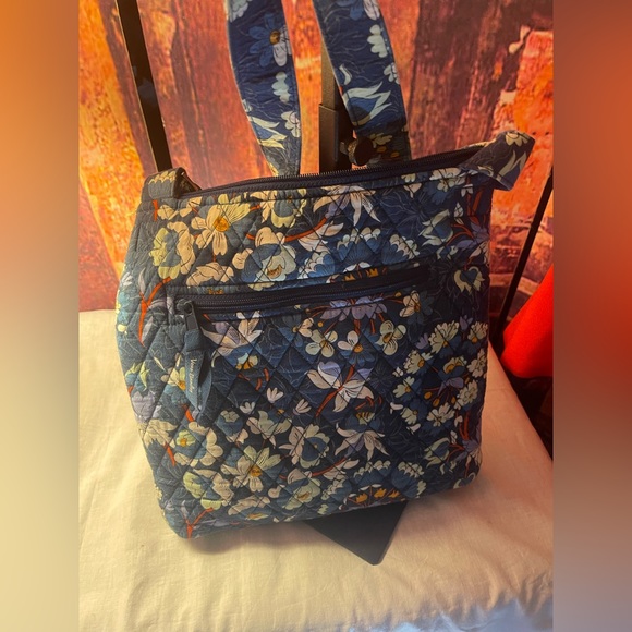 Vera Bradley Multicolor flower patter crossbody purse - Picture 2 of 6